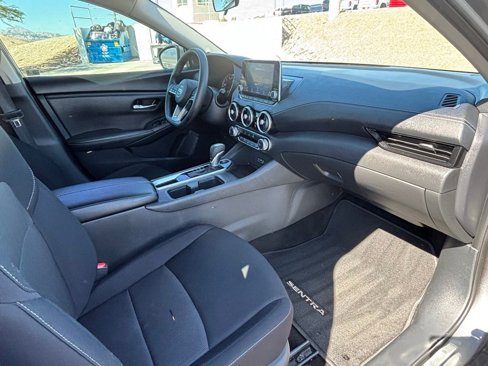 Used 2023 Nissan Sentra SV image 5
