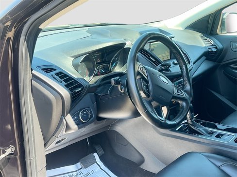 Used 2019 Ford Escape SEL image 9
