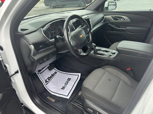 Used 2022 Chevrolet Traverse LT image 9
