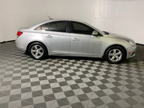 Used 2014 Chevrolet Cruze LT image 6