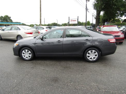 Used 2010 Toyota Camry image 4