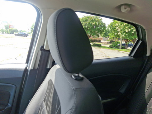 Used 2020 Ford EcoSport SE w/ SE Convenience Package image 17