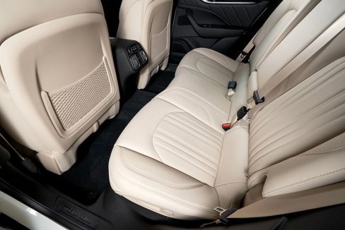 Used 2022 Maserati Levante GT image 25