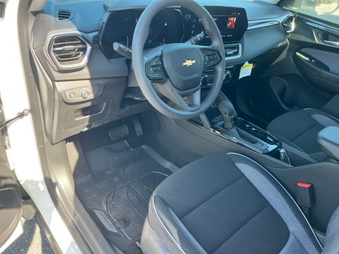 New 2025 Chevrolet TrailBlazer LT w/ LPO, Blackout Package image 19