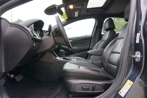 Used 2017 Chevrolet Cruze Premier image 19