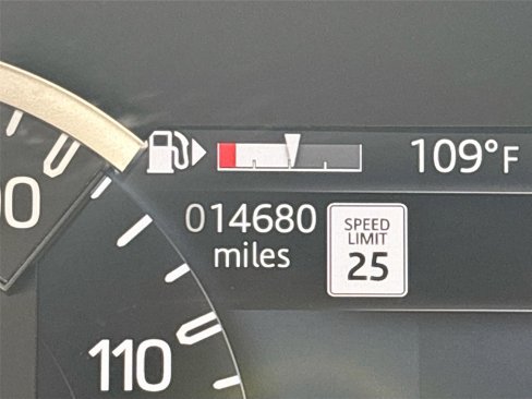 Used 2022 Land Rover Defender 110 SE image 13