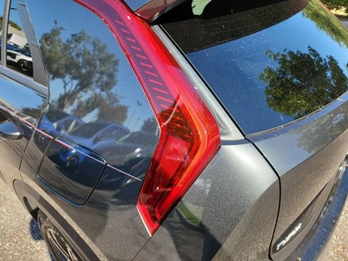 Used 2023 Kia Niro EX image 6