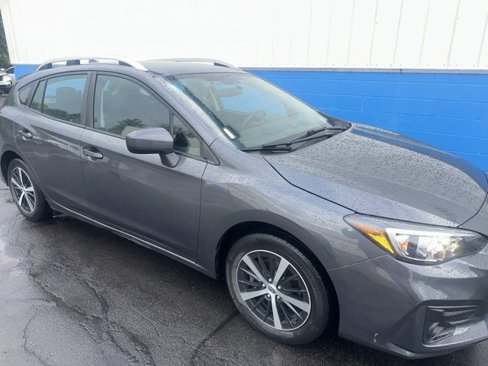 Used 2019 Subaru Impreza 2.0i Premium w/ Eyesight & BSD/Rcta & SRF image 2