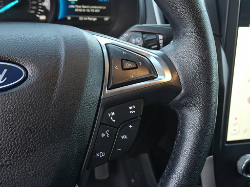 Used 2023 Ford Edge SEL image 19
