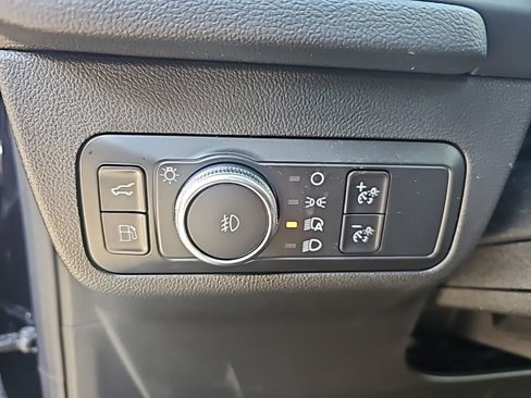 Certified 2021 Ford Escape Titanium image 29