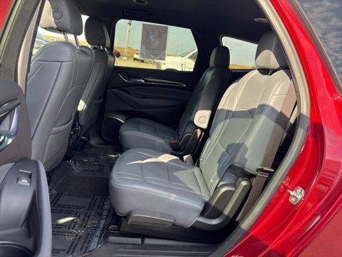 Used 2024 Buick Enclave Premium image 10