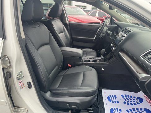 Used 2018 Subaru Outback 3.6R Limited image 21
