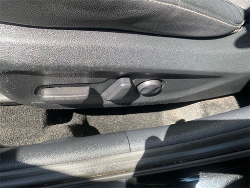Used 2022 Kia Niro LXS image 18