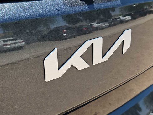 Used 2022 Kia Soul LX w/ Technology Package image 11