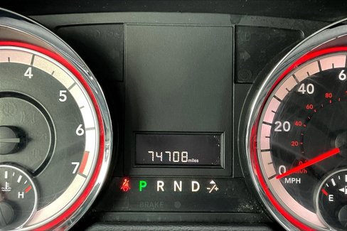 Used 2016 Dodge Grand Caravan American Value Package image 12