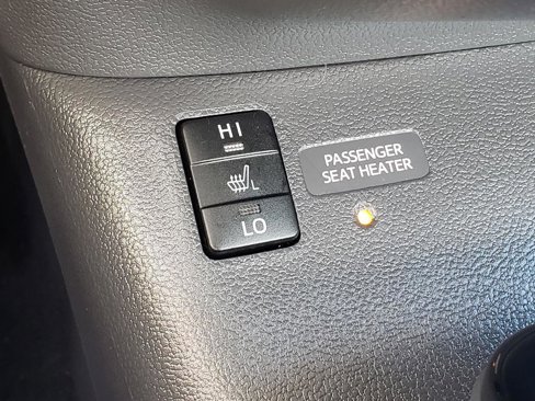 Used 2017 Toyota Prius image 20