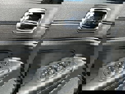 Used 2018 Jeep Grand Cherokee Altitude image 13