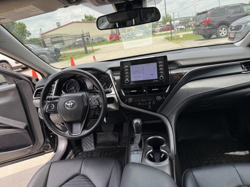 Used 2024 Toyota Camry SE image 24
