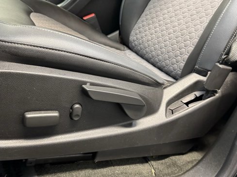 Used 2018 Chevrolet Colorado Z71 image 14