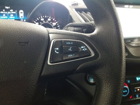 Used 2019 Ford Escape SE image 6