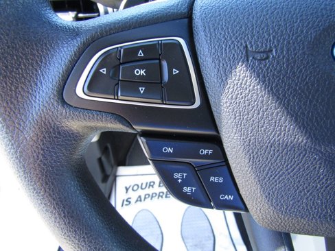 Used 2017 Ford Escape SE w/ SE Cold Weather Package image 19