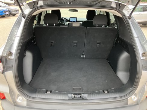 Used 2022 Ford Escape SE w/ Cold Weather Package image 18