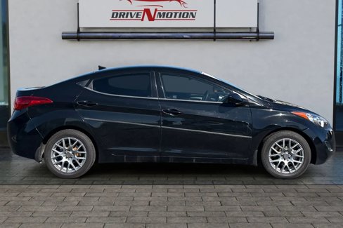 Used 2013 Hyundai Elantra GLS image 3