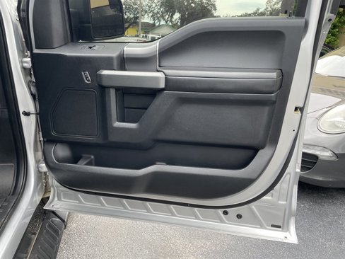 Used 2016 Ford F150 XLT w/ Equipment Group 302A Luxury image 35