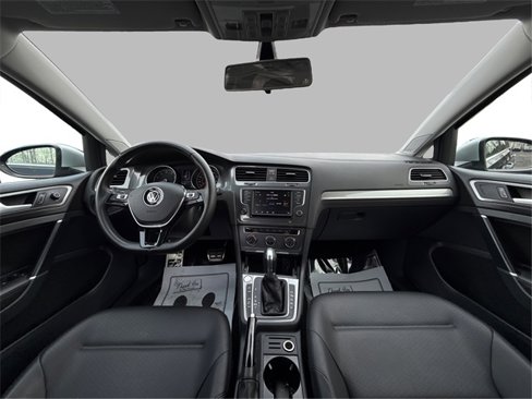 Used 2017 Volkswagen Golf Alltrack SE image 29