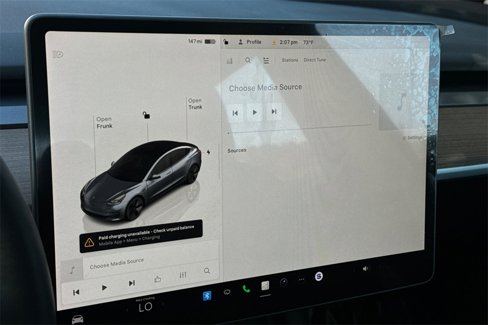 Used 2023 Tesla Model 3 Standard Range image 15