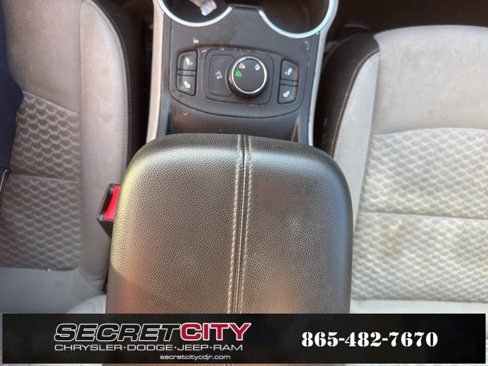 Used 2018 GMC Terrain SLE w/ Driver Convenience Package image 26