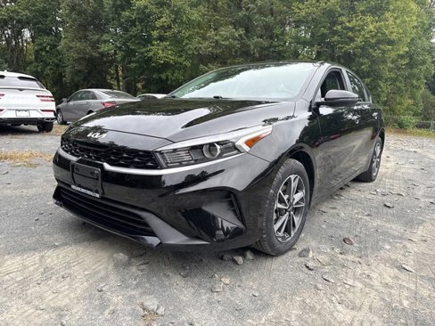 Used 2023 Kia Forte LXS w/ LXS Technology Package image 1
