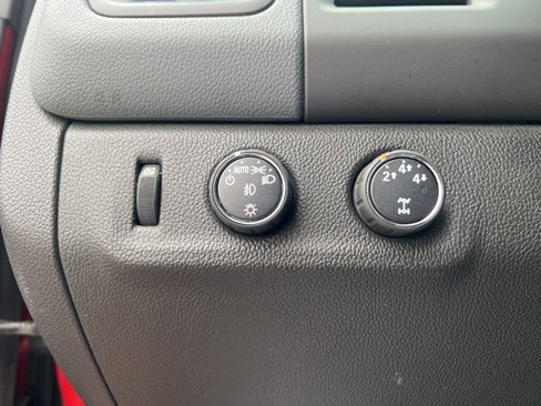 Used 2016 Chevrolet Colorado Z71 image 11