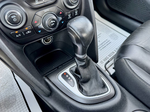 Used 2014 Dodge Dart Limited image 27