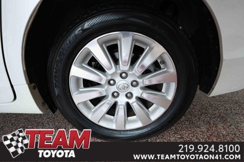 Used 2013 Toyota Sienna Limited image 30
