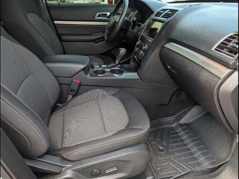 Used 2019 Ford Explorer XLT w/ Equipment Group 201A image 19