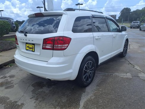 Used 2018 Dodge Journey SE w/ Popular Equipment Group image 4