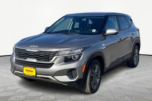 Used 2023 Kia Seltos LX image 2