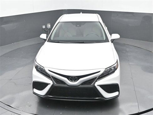 Used 2023 Toyota Camry SE image 28