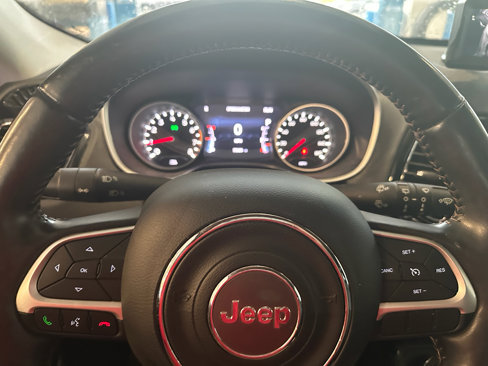Used 2020 Jeep Compass Limited image 6