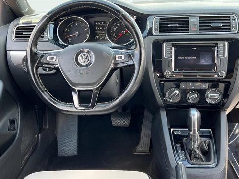 Used 2016 Volkswagen Jetta Sport image 14
