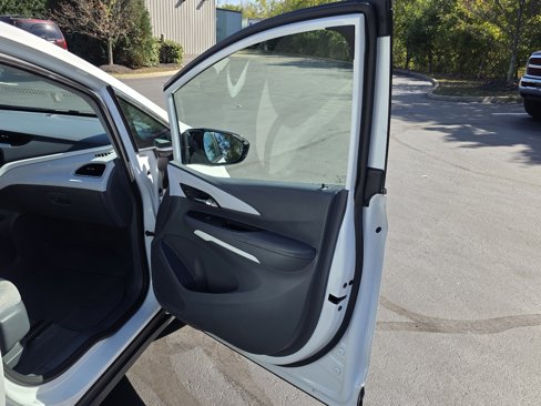 Used 2017 Chevrolet Bolt LT image 43