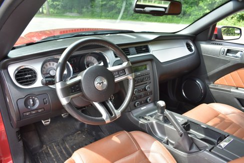 Used 2011 Ford Mustang GT Premium w/ Comfort Pkg image 18