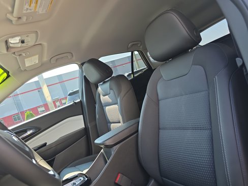 New 2025 Chevrolet Trax LT w/ Driver Confidence Package image 11