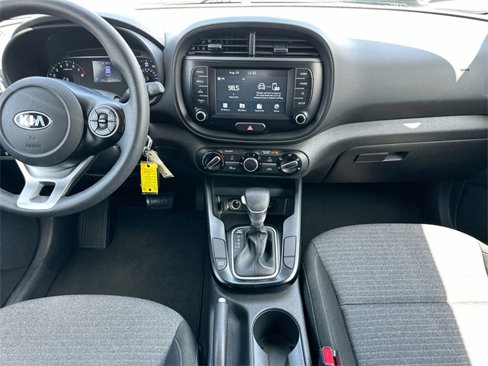 Certified 2020 Kia Soul S image 12