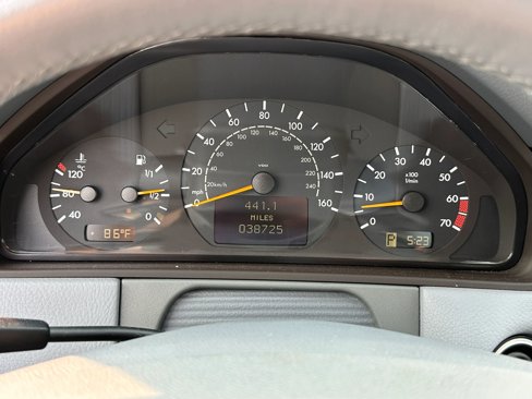 Used 2000 Mercedes-Benz E 430 Sedan image 18