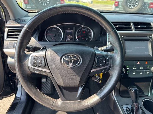 Used 2017 Toyota Camry SE image 41