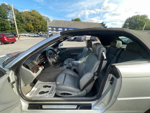 Used 2003 BMW 325Ci Convertible image 15