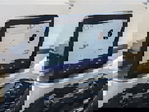 Used 2022 Ford Escape SE image 24