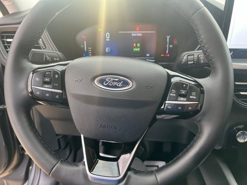 Used 2024 Ford Escape SE image 29